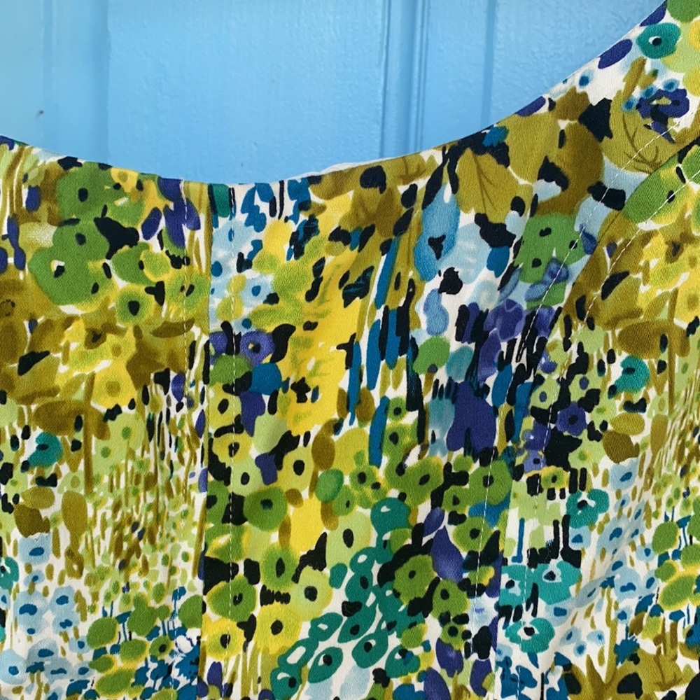 Nine West Floral Dress w/ Pockets size 6 - Picture 10 of 11